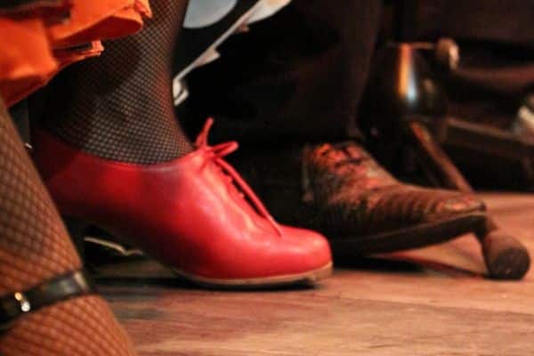 pieds de danseur de flamenco au festival arte flamenco